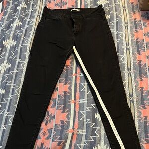 Levi Black Skinny Jeans size 32